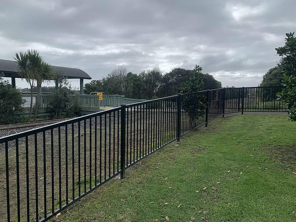 Fencing Dynamix Specialists in:- Automatic driveway gates Security fencing School fencing Pool and landscape fencing Timber boundary fencing Glass fencing Fencing Dynamix covers the whole range of commercial and residential fencing. Based in Kumeu, West Auckland and servicing all of the greater Auckland Area