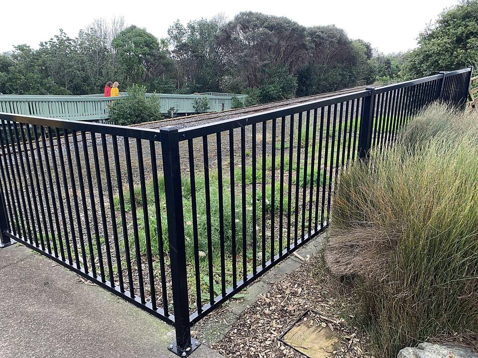 Fencing Dynamix Specialists in:- Automatic driveway gates Security fencing School fencing Pool and landscape fencing Timber boundary fencing Glass fencing Fencing Dynamix covers the whole range of commercial and residential fencing. Based in Kumeu, West Auckland and servicing all of the greater Auckland Area