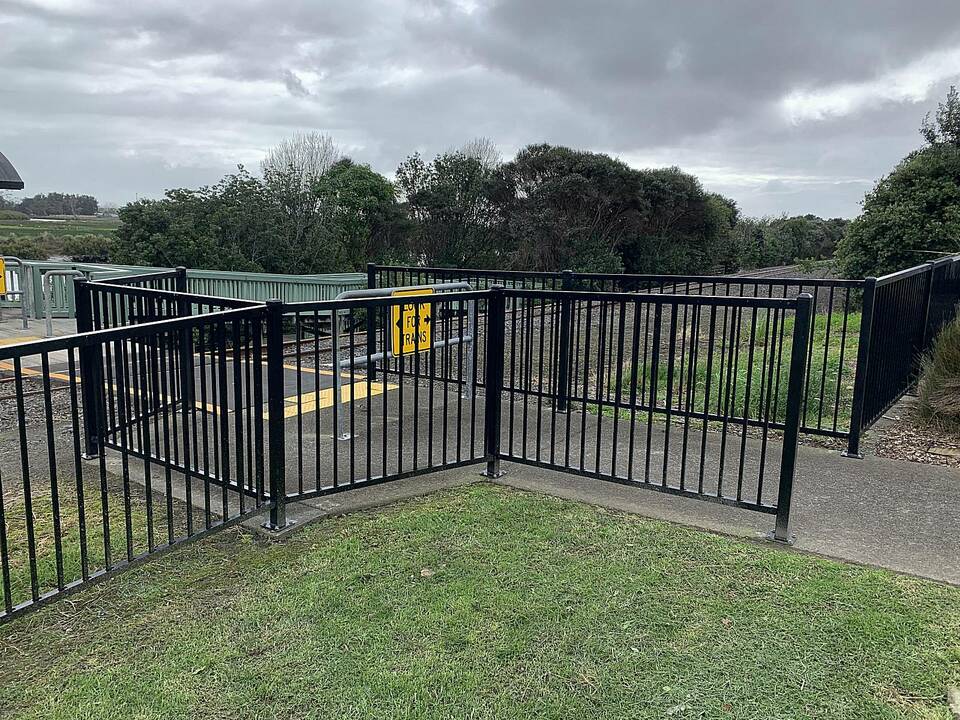 Fencing Dynamix Specialists in:- Automatic driveway gates Security fencing School fencing Pool and landscape fencing Timber boundary fencing Glass fencing Fencing Dynamix covers the whole range of commercial and residential fencing. Based in Kumeu, West Auckland and servicing all of the greater Auckland Area